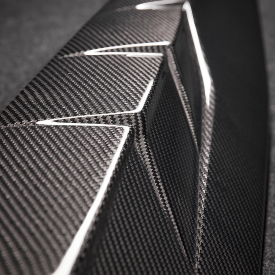  Накладки Avatar Larte Design на пороги — тюнинг Corvette Stringray C8