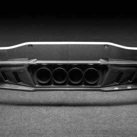 Диффузор Avatar Larte Design с насадками на задний бампер — тюнинг Corvette Stringray C8