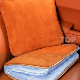 Подушка-плед RestMate (2 в 1) в авто