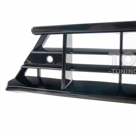 Решетка на передний бампер R-Dеsign для Volvo XC60 II (2021-2025 рecтайлинг)