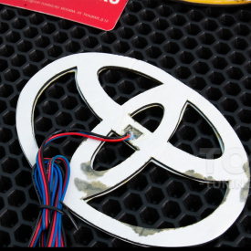 Гибкая светодиодная вставка под эмблему LED на Toyota