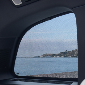 Оригинальные солнцезащитные шторки для третьего ряда Lixiang