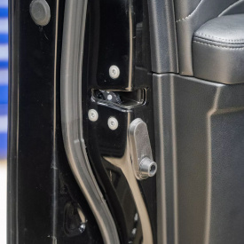 Доводчики в 2 двери — Доработка штатных замков авто