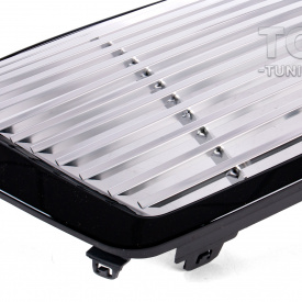 Решетка радиатора Grille Top для Toyota Land Cruiser 200