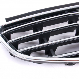 Хромированная решетка радиатора для Volvo XC60 (2014-2017)