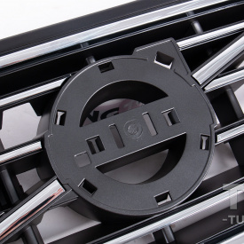 Хромированая решетка радиатора (под дистроник) для Volvo XC60 (2014-2017)