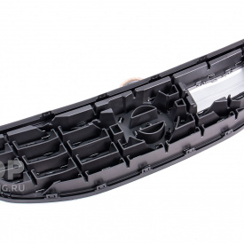 Хромированая решетка радиатора (под дистроник) для Volvo XC60 (2014-2017)