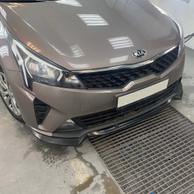 Сплиттер Advance 2 на передний бампер KIA Rio 4 (Рестайлинг)