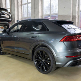 Выдвижные пороги ступени RRS для Audi Q8 (2018-2026)