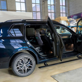 Выдвижные пороги ступени RRS для BMW X7 G07 (2018-2023)