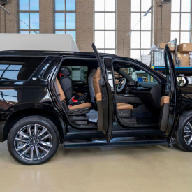 Выдвижные пороги ступени RRS для Cadillac Escalade V (2020-2023)