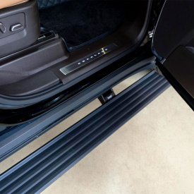 Выдвижные пороги ступени RRS для Cadillac Escalade V (2020-2023)