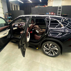 Выдвижные пороги ступени RRS для Geely Monjaro (KX11)