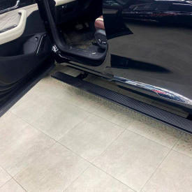 Выдвижные пороги ступени RRS для Geely Monjaro (KX11)
