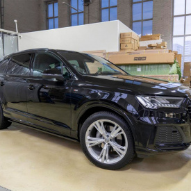 Выдвижные пороги RRS для Audi Q7 4M (2015+)