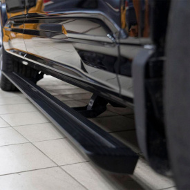 Выдвижные пороги RRS для Audi Q7 4L (2009–2015)