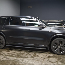 Электрические выдвижные пороги — тюнинг Lixiang