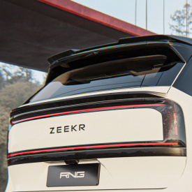 Нижний спойлер Renegade на крышку багажника ZEEKR 9X