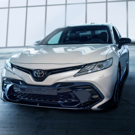 Решетка радитора MTR Design с накладками на передний бампер для Toyota Camry (2017-2020, XV70)