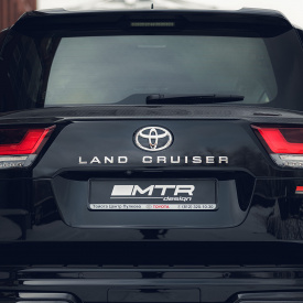 Карбоновый cпойлер MTR Design на крышку багажника Toyota Land Cruiser 300 2021+