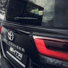 Карбоновый cпойлер MTR Design на крышку багажника Toyota Land Cruiser 300 2021+
