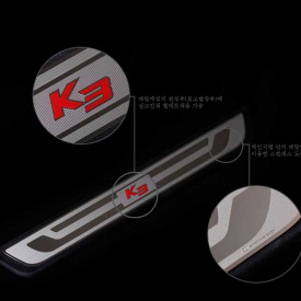 Накладки на пороги в салон с подсветкой Change Up на Kia Cerato 3