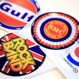 Шильдики на решетку радиатора - 57 вариантов Benlogic Smily на MINI