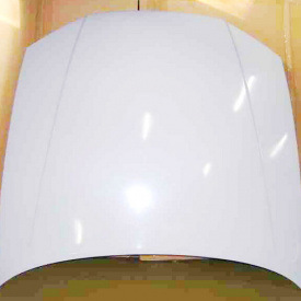 Пластиковый капот OEM на Nissan Skyline R34