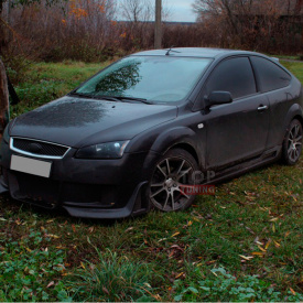Передний бампер CarZone дорестайлинг на Ford Focus 2