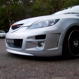 Передний бампер AutoExe на Mazda 3 BK