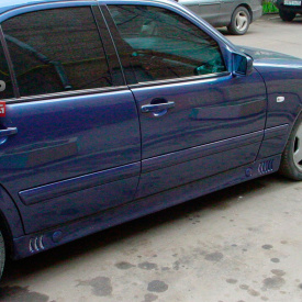 Накладки на пороги Lorinser на Mercedes E-Class W210