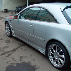 Накладки на пороги Lorinser F1 на Mercedes CL-Class W215
