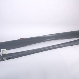 Накладки на пороги Rieger на Audi A4 B5