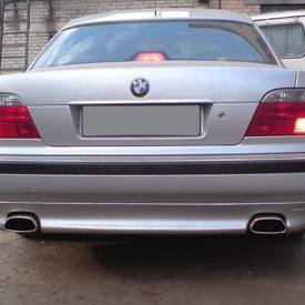 Накладка на задний бампер Schnitzer на BMW 7 E38