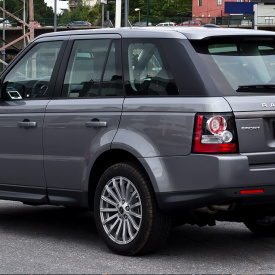 Штатные передние крылья на Land Rover Range Rover Sport L322