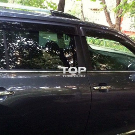 Дефлекторы окон оригинальные тонированные на Toyota Highlander 2