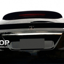 Верхний спойлер пятой двери  AMG на Mercedes ML 166