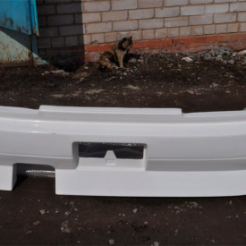 Задний бампер Uras на Nissan Skyline R34