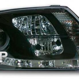 Передние линзованные фары GT Black на Audi TT 8N