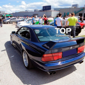 Накладки на пороги Rieger на BMW 8 E31