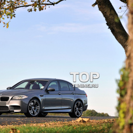 Передний бампер M5 на BMW 5 F10