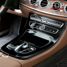 Защитные пластины на консоль торпеды 3D Shield на Mercedes E-Class W213
