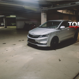 Центральная вставка клыков Element на Kia Rio 3