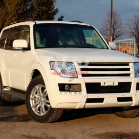 Решетка радиатора A`PEX Sport на Mitsubishi Pajero