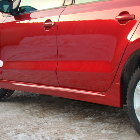 Накладки на пороги RS-Line на VW Polo 5