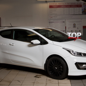 Накладки на передний бампер Evolution на Kia Ceed Pro