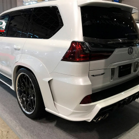 Расширители крыльев Artisan на Lexus LX570 UJR 200