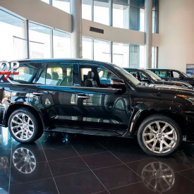 Расширители крыльев Artisan на Lexus LX570 UJR 200