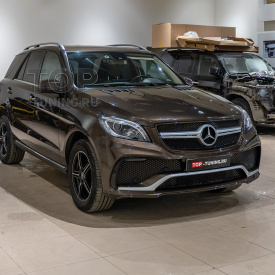 Передний бампер S63 с решеткой для Mercedes ML III W166