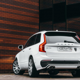 Задний бампер Moose на Volvo XC90 II